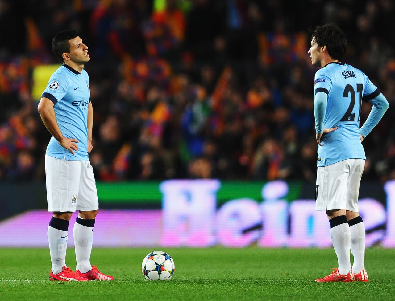 MANCHESTER CITY: La lista de los equipos que están un peldaño abajo pero son candidatos al título comienza con el poderoso City que solamente ha defraudado en sus participaciones en la Champions League. Siempre postulado a los primeros lugares, el club inglés no ha podido superar la barrera de los octavos de final y por jerarquía tiene la obligación de aspirar al menos a la semifinal.