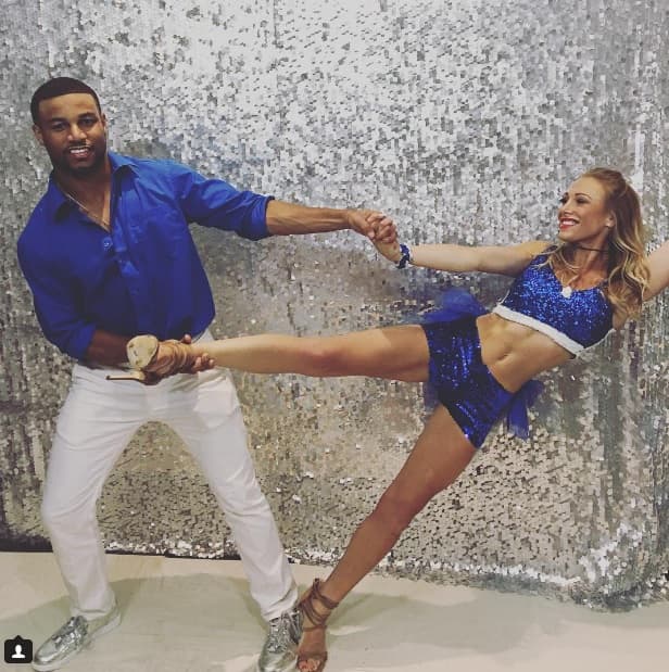 Del mismo modo que los Seahawks no han olvidado a Marshawn Lynch, los Lions aún tienen en sus pensamientos en Calvin Johnson.
<br>Como prueba, dale un vistazo al disfraz elegido por el actual receptor de los Lions, 
<b>Golden Tate</b>. (elisepollard)