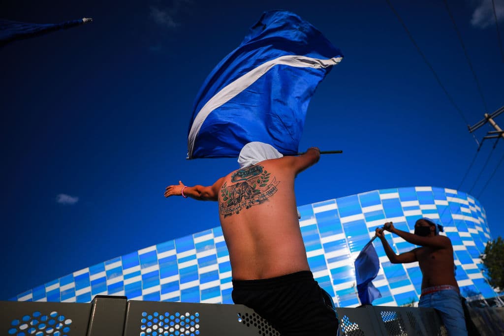 Miguel Barbosa autoriza acceso a público al Estadio Cuauhtémoc