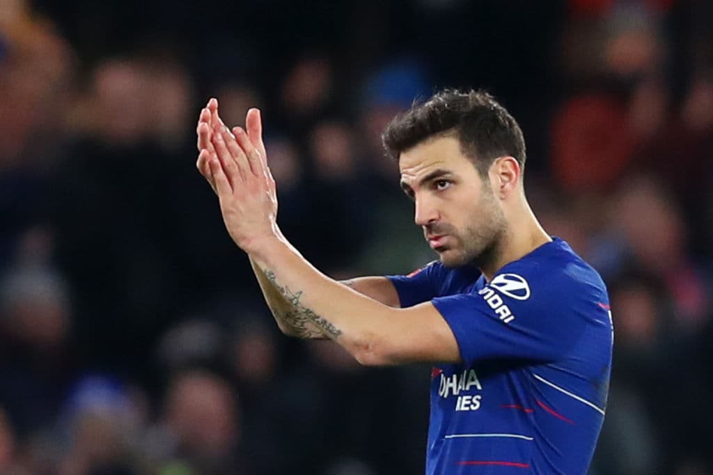 Aunque se da por hecho su salida al Mónaco, las negociaciones por Cesc Fabregas no se han cerrado a pesar de existir acuerdo ya que el Chelsea pide 10 millones de euros, según L'Equipe.