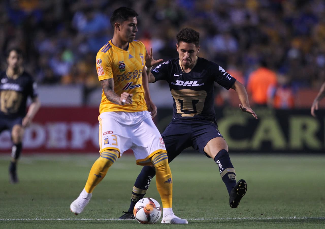 Carlos Salcedo continúa mostrando un gran nivel tras otorgar solidez y seguridad a la defensa de Tigres.