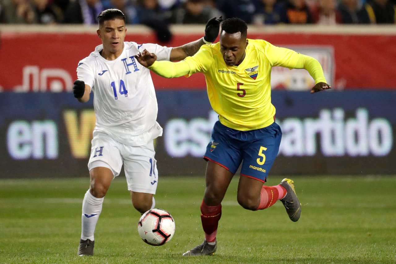 Honduras y Ecuador empataron sin goles en un partido disputado en Nueva Jersey que fue más fiesta en las tribunas que en la cancha, en un duelo cerrado y con pocas emociones.