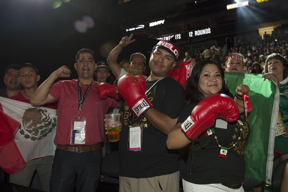 Foto de accion durante el pesaje oficial previo a la pelea Saúl "Canelo" Álvarez vs Gennady Golovkin 2 realizado en el MGM Hotel Casino en Las Vegas, Nevada. Action photo during the official weigh-in prior to the fight Saul "Canelo" Álvarez vs. Gennady Golovkin 2 performed at the MGM Hotel Casino in Las Vegas, Nevada. EN LA FOTO: