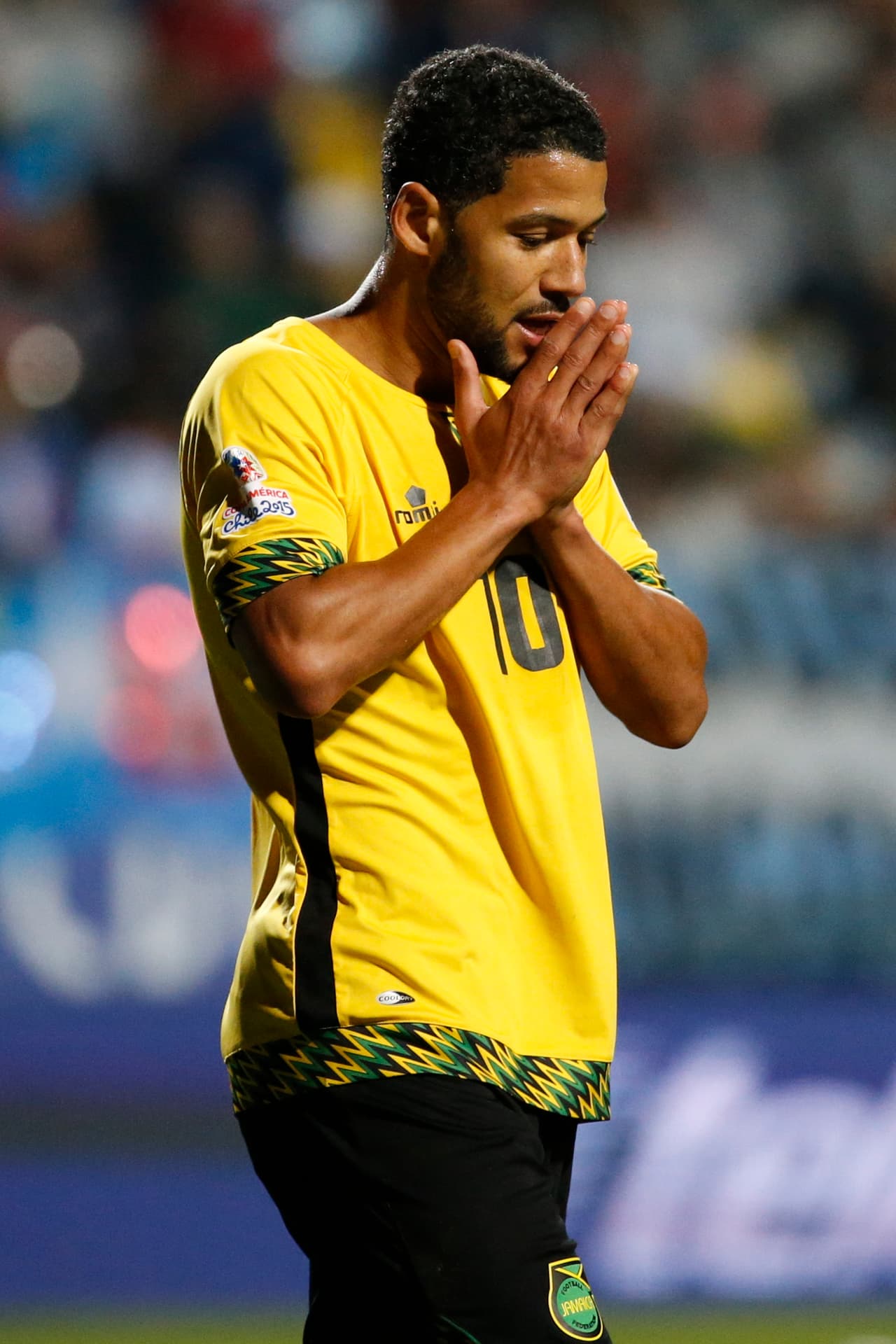 10. Joel McAnuff - Fue el partido más discreto para el jugador más talentoso de los 'Raggae Boyz', no pudo entrar en ritmo y fue secado por el orden de los defensores centrales del 'Tri'. Calificación: 6.