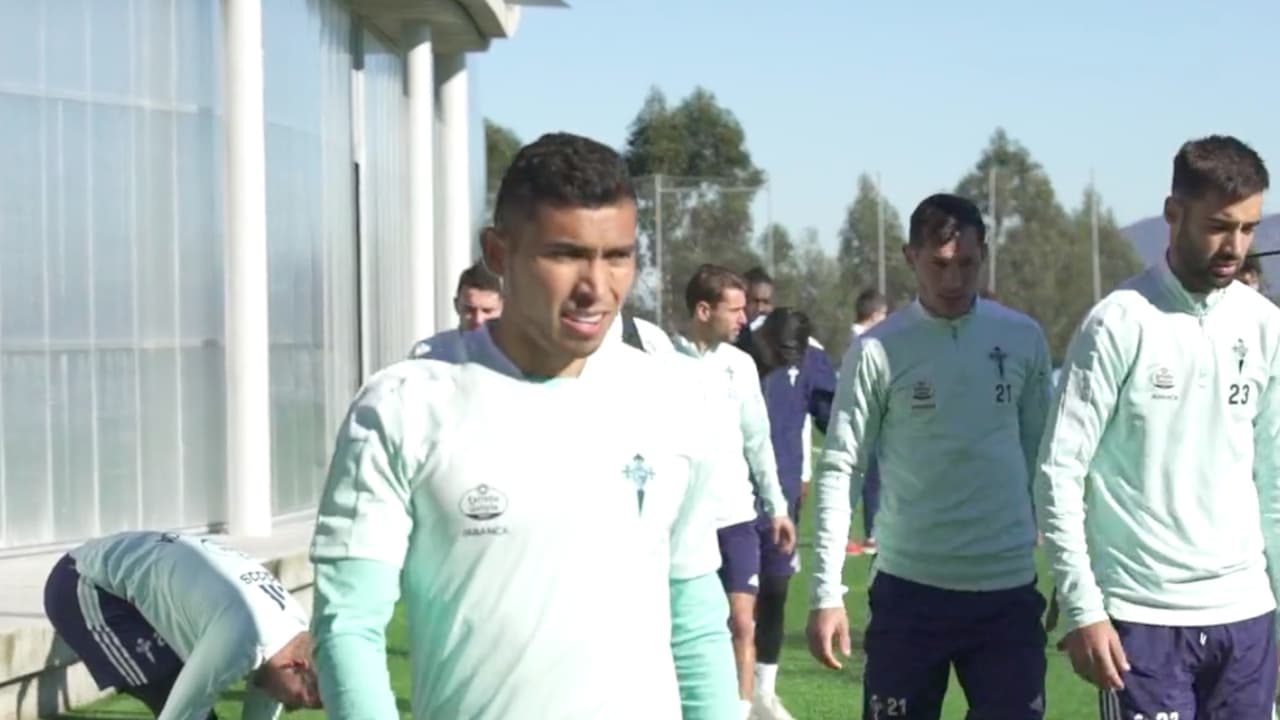 Orbelín Pineda prepara su debut en LaLiga con primera sesión de grupo