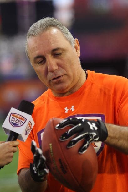 La Conferencia Nacional se impuso a la Conferencia Americana en el Tazón Latino IX y Hristo Stoichkov, para sorpresa de todos, fue reconocido como el MVP del juego, disfruta aquí de las mejores imágenes (Foto: Mario Castillo).