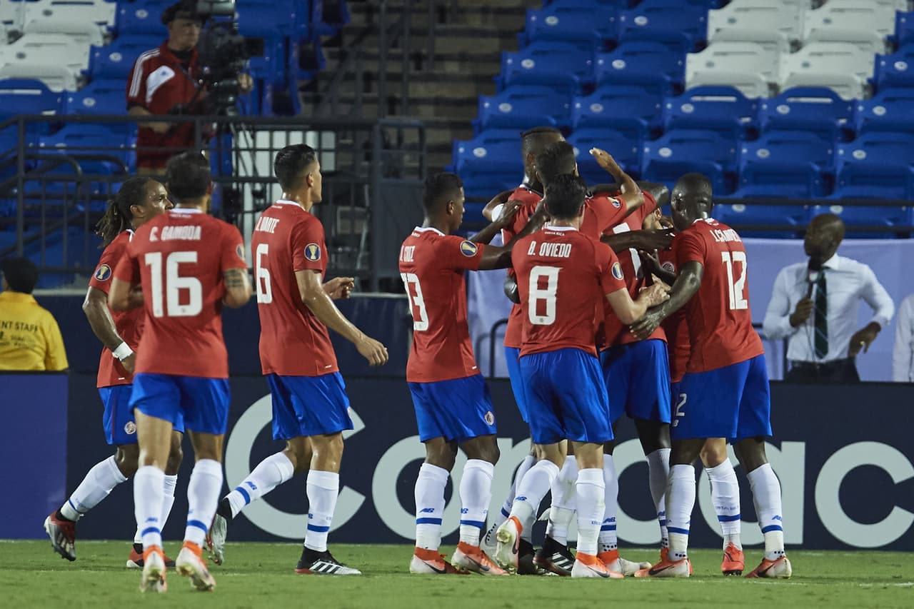Las selecciones de Costa Rica y Bermudas se vieron las caras en Toyota Stadium, en Frisco, Texas, por el Grupo B de la Copa Oro 2019. Costa Rica se adelantó en el marcador con gol de Mayron George a los 30 minutos. Más tarde, con gol de Elías Aguilar, los Ticos aumentaron a 2-0 la ventaja pero a los 59 minutos, de penalti, Nahki Wells descontó por los bermudeños.