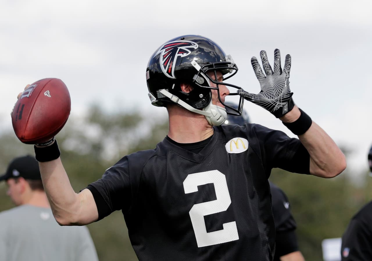 Exactamente los apostadores replican la apuesta en el caso del mariscal de los Falcons, Matt Ryan.