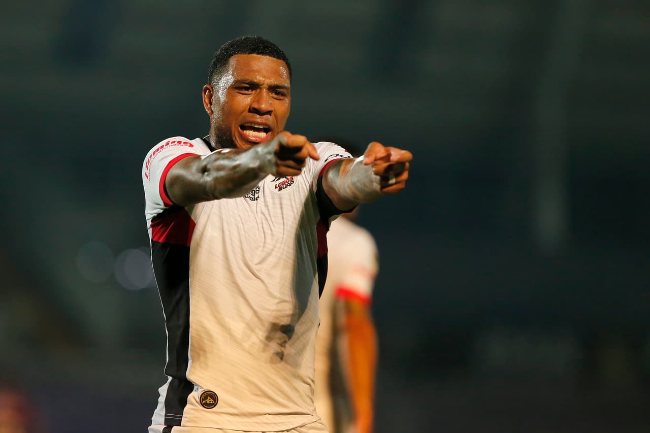 Colin Kazim-Richards marcó su segundo tanto del encuentro al minuto 50