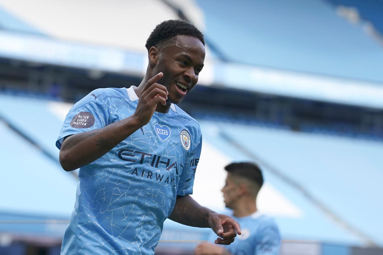 Raheem Sterling, centrocampista del Manchester City, con 61 puntos.