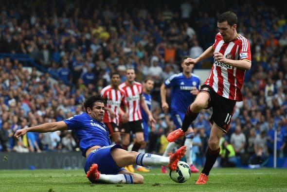 El primer tiempo fue de mucha batalla y pocas llegadas en los arcos.