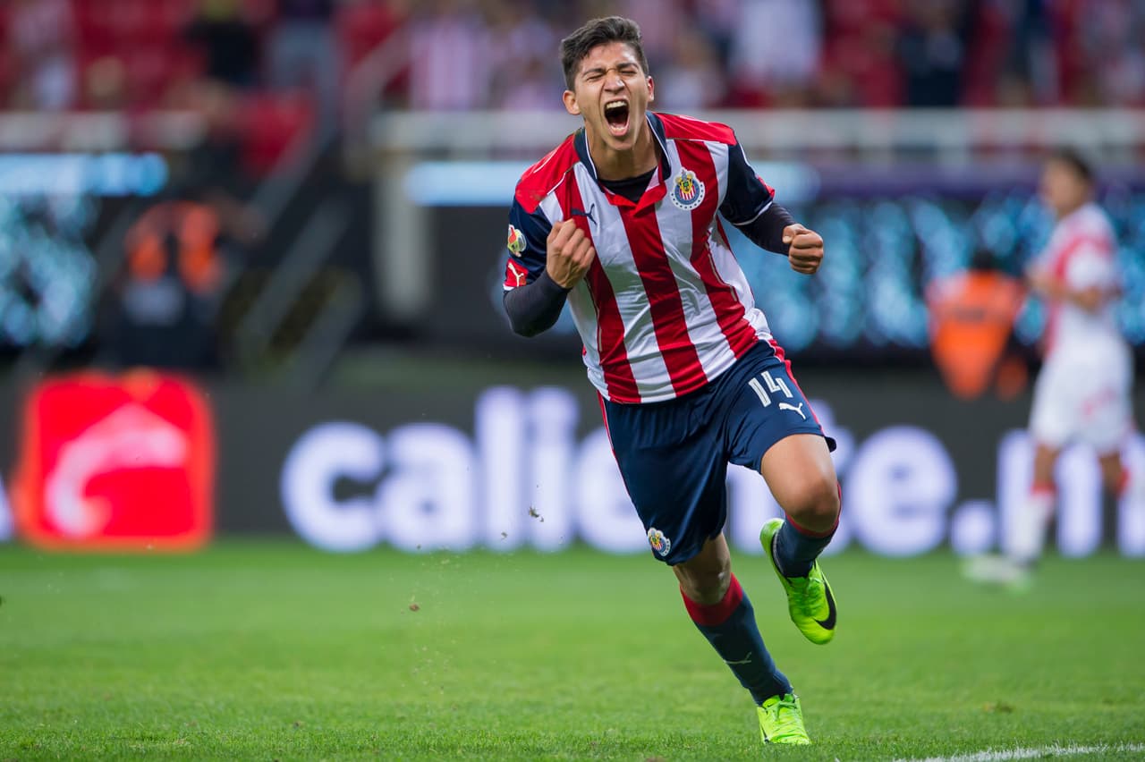Action photo during the match Guadalajara vs Veracruz, corresponding to the Round 11 of the League BBVA Bancomer MX of the Tournament Clausura 2017, in the Chivas Stadium, in the photo: Foto de accion durante el partido Guadalajara vs Veracruz, correspondiente a la Jornada 11 de la Liga BBVA Bancomer MX del Torneo Clausura 2017, en el Estadio Chivas, en la foto: Gol Angel Zaldivar Chivas 18/03/2017/MEXSPORT/Cristian de Marchena