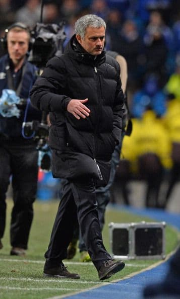 Y Mourinho al vestuario con cara de pocos amigos.