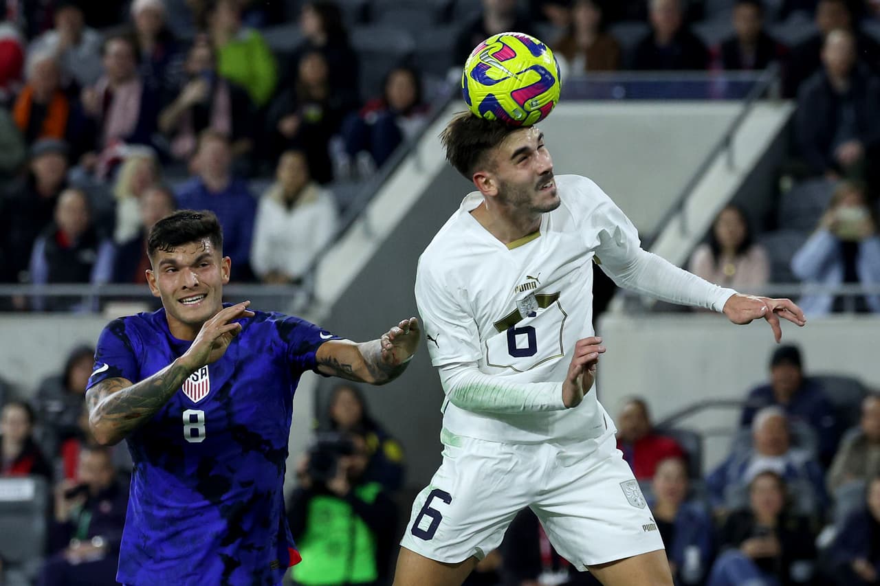 Brandon Vázquez anotó el 1-0, pero Luka Ilic y Veljko Simić rescaraton la victoria 1-2 de Serbia ante Estados Unidos en partido amistoso en el BMO Stadium.