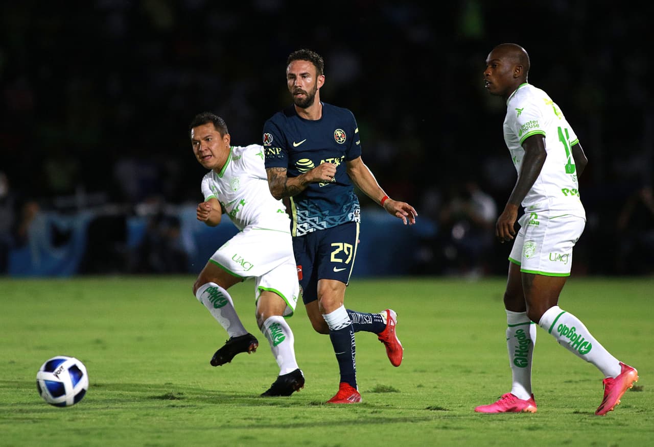 Roger Martínez y Alvaro Fidalgo fueron los encargados de comandar la remontada en la frontera, vencen 1-2 a Bravos y se mantienen como líderes solitarios del Apertura 2021.