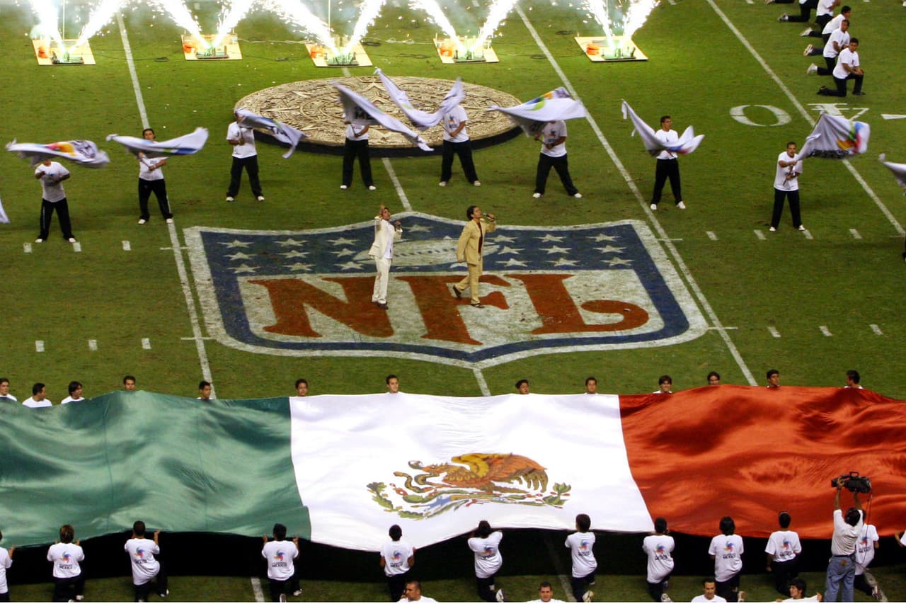 Sólo en México: La noche que se escuchó el grito de "¡goool!" en un partido de la NFL