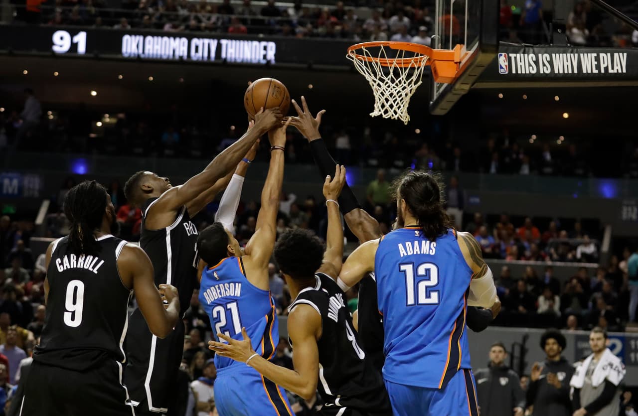 Con 21 puntos de LeVert, Nets sorprenden a Thunder en México