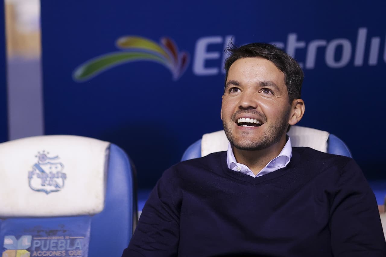 Nicolás Larcamón está entre los candidatos para dirigir al América.