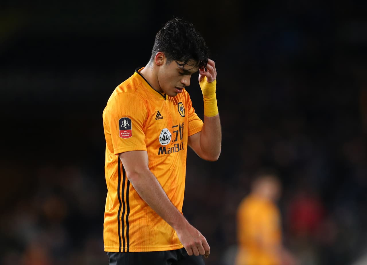 Wolves le 'cambia' la nacionalidad a Raúl Jiménez