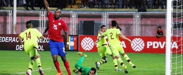Venezuela derrota a Costa Rica por la mínima.