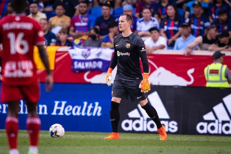 Barcelona se cansó de fallar pero terminó derrotando 0-2 al NY Red Bull en el cierre de su gira por Estados Unidos.