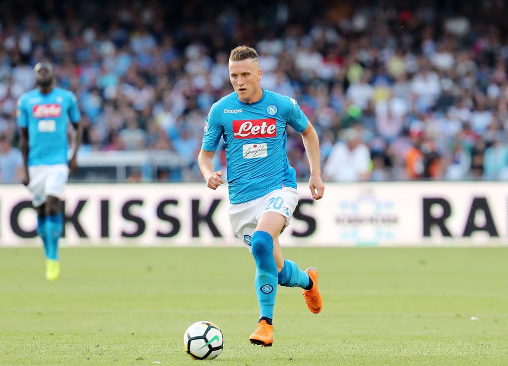 Uno de los estelares de esta selección, y de su club, el Napoli de la Serie A, Piotr Zielinski, es de los titulares inamovibles para el técnico Adam Nawalka. Con 31 llamados a los 24 años, se explica.
