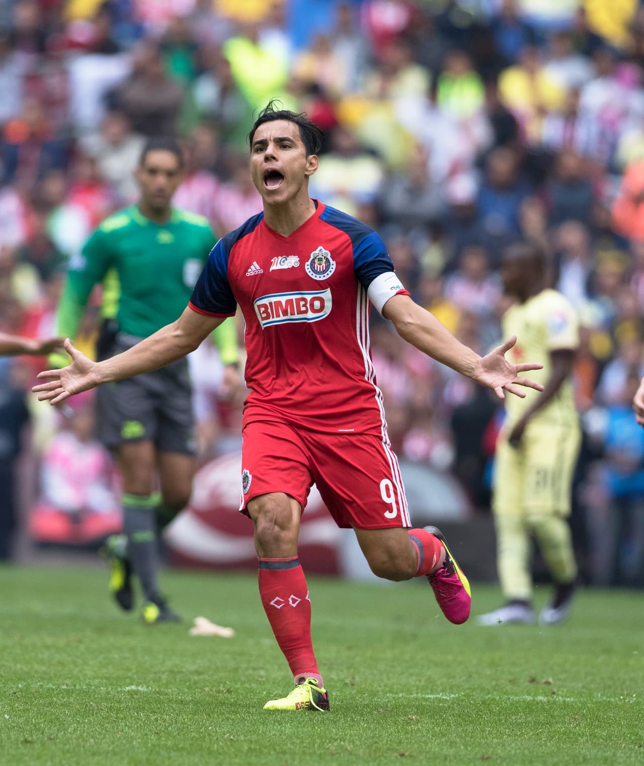 Omar Bravo - Chivas - 132 goles.