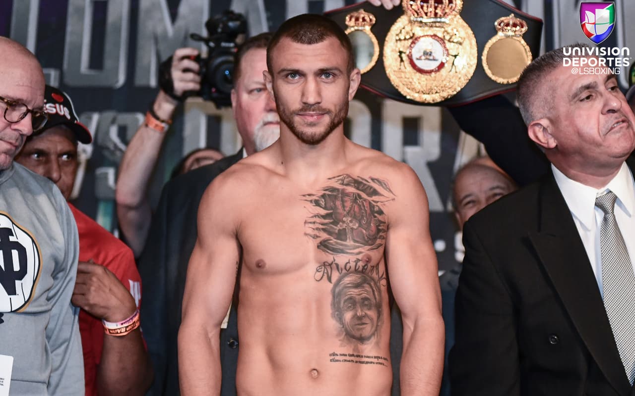 José 'Sniper' Pedraza y Vasiliy 'Hi-Tech' Lomachenko superaron la báscula a un día de su pelea de unificación de los títulos mundiales ligeros del AMB y OMB en el Madison Square Garden. El ucraniano pesó 134.4 libras, mientras que el boricua registró 134.2 libras.