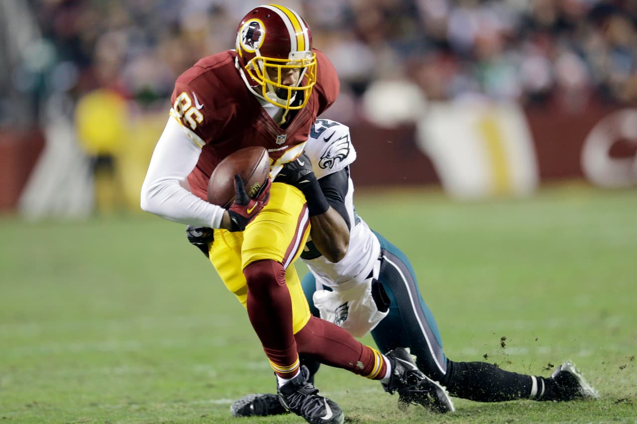 Los Redskins revisarán molestia en la rodilla del ala cerrada veterano Jordan Reed