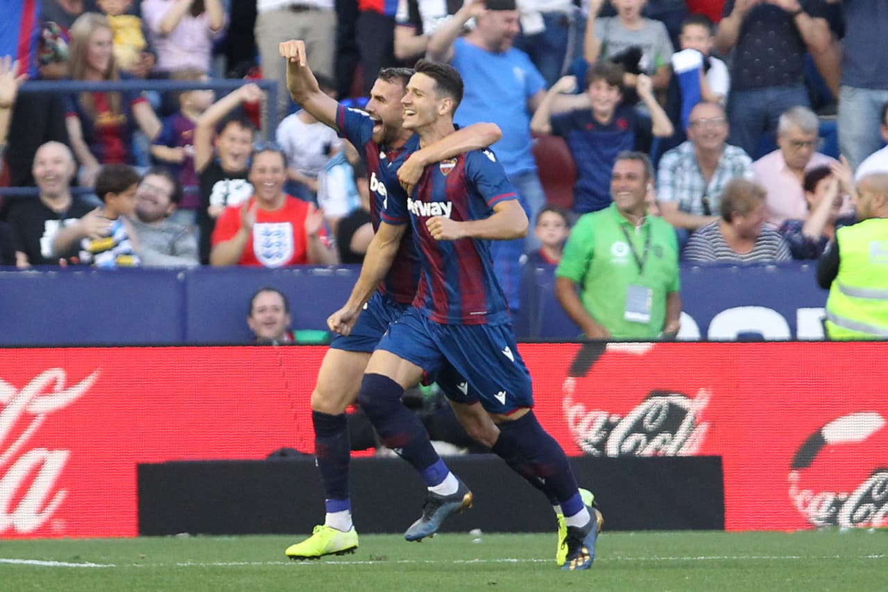 Messi (38’) cobró un penal y abrió el marcador. Gómez (61’), Mayoral (63’) y Radoja (68’) propinaron la goliza.