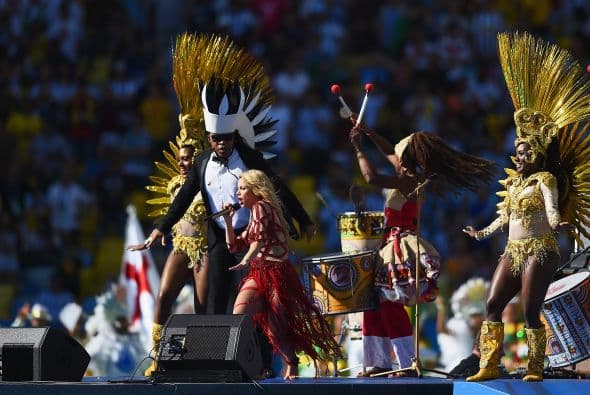 Carlos Santana también se lució con su guitarra. Mira aquí los videos más chismosos.