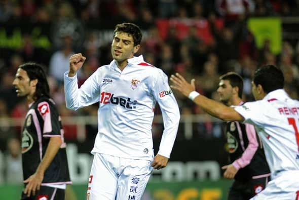 Sevilla se adelantó con gol del argentino Fazio.