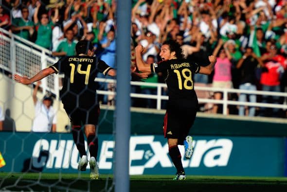 Guardado anotó el gol del empate, el cual le daba un nuevo respiro a México en la Final.