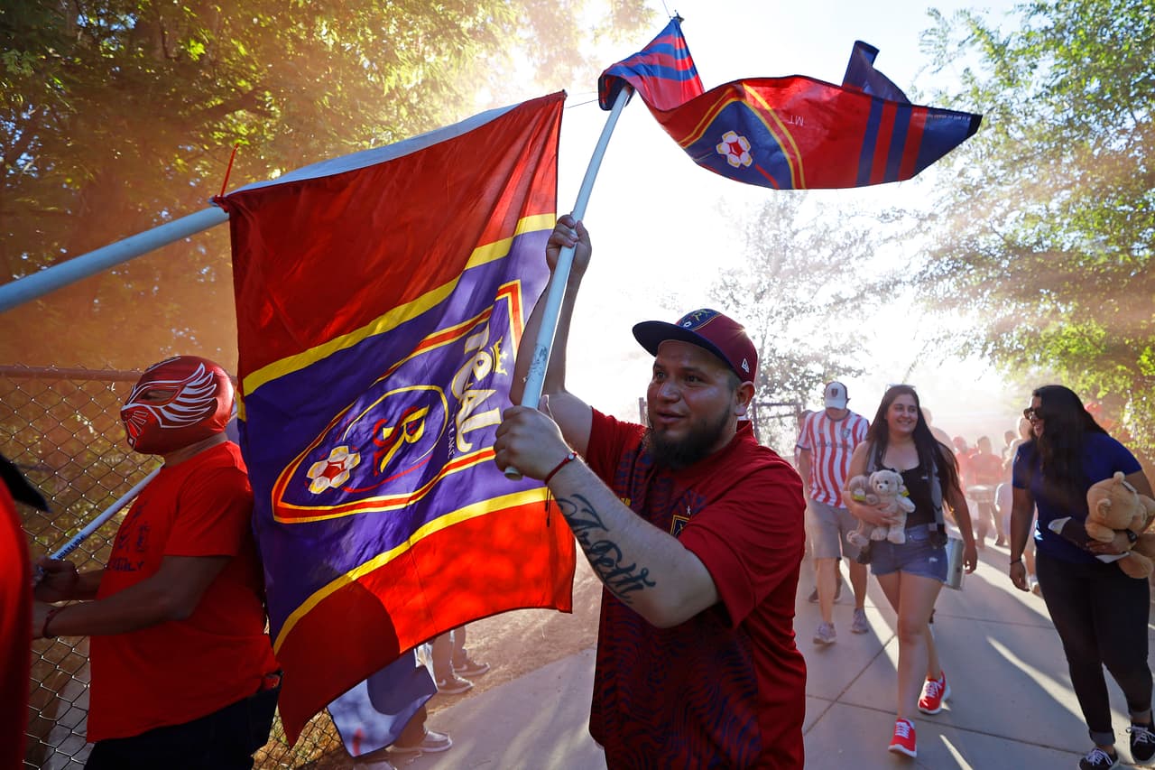 La afición del club del estado de Utah sonríe desde la sexta plaza de la Conferencia Oeste.
<br>