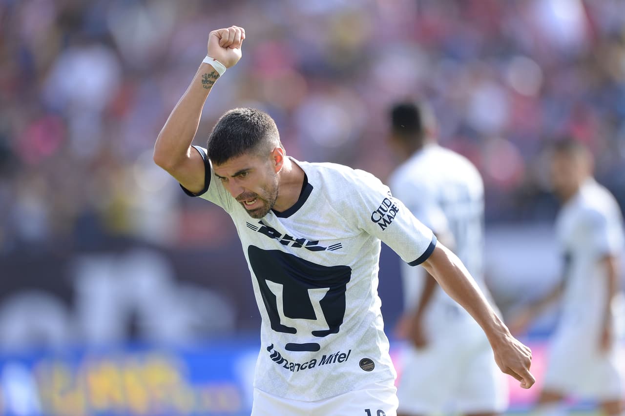 Atlético San Luis debutó en la Liga MX con derrota de 2-0 ante Pumas.