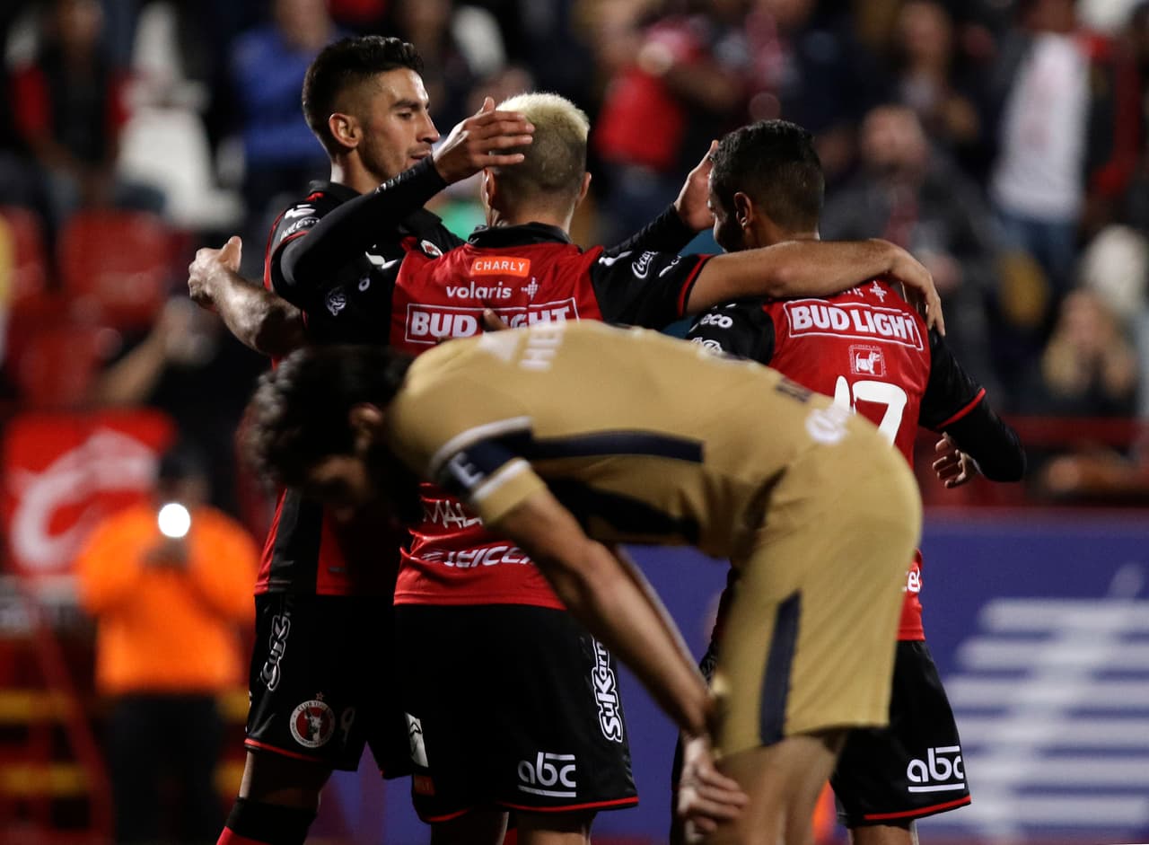 A pesar de ganar aire al vencer a Chivas, 
<b>Xolos </b>no se puede confiar ya que con 21 puntos tiene a varios persguidores en busca de su lugar en la Liguilla. León y Toluca serán sus últimos dos juegos.