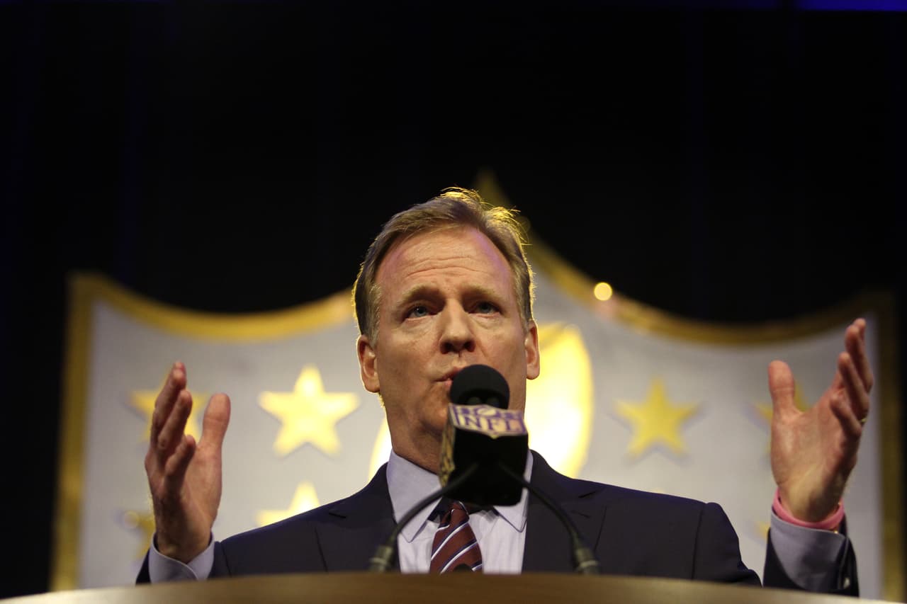 En el anuncio del regreso NFL a México con un partido lunes en la noche, Houston - Oakland el 21 de noviembre.