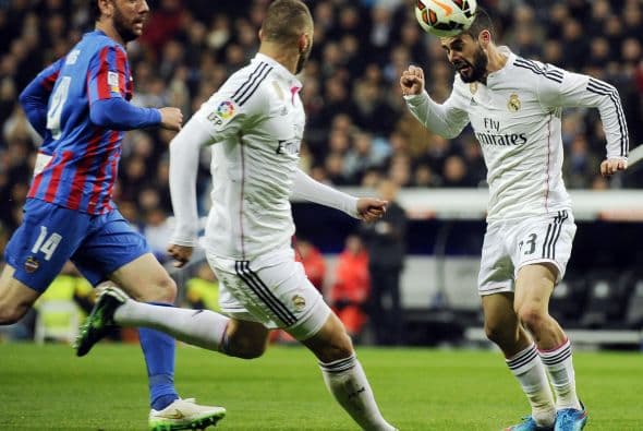 Dependiendo de los resultados, si ganan o no sus eliminatorias en Champions, sus calendarios se mantendrán cuesta arriba o podrán concentrarse más en la Liga.