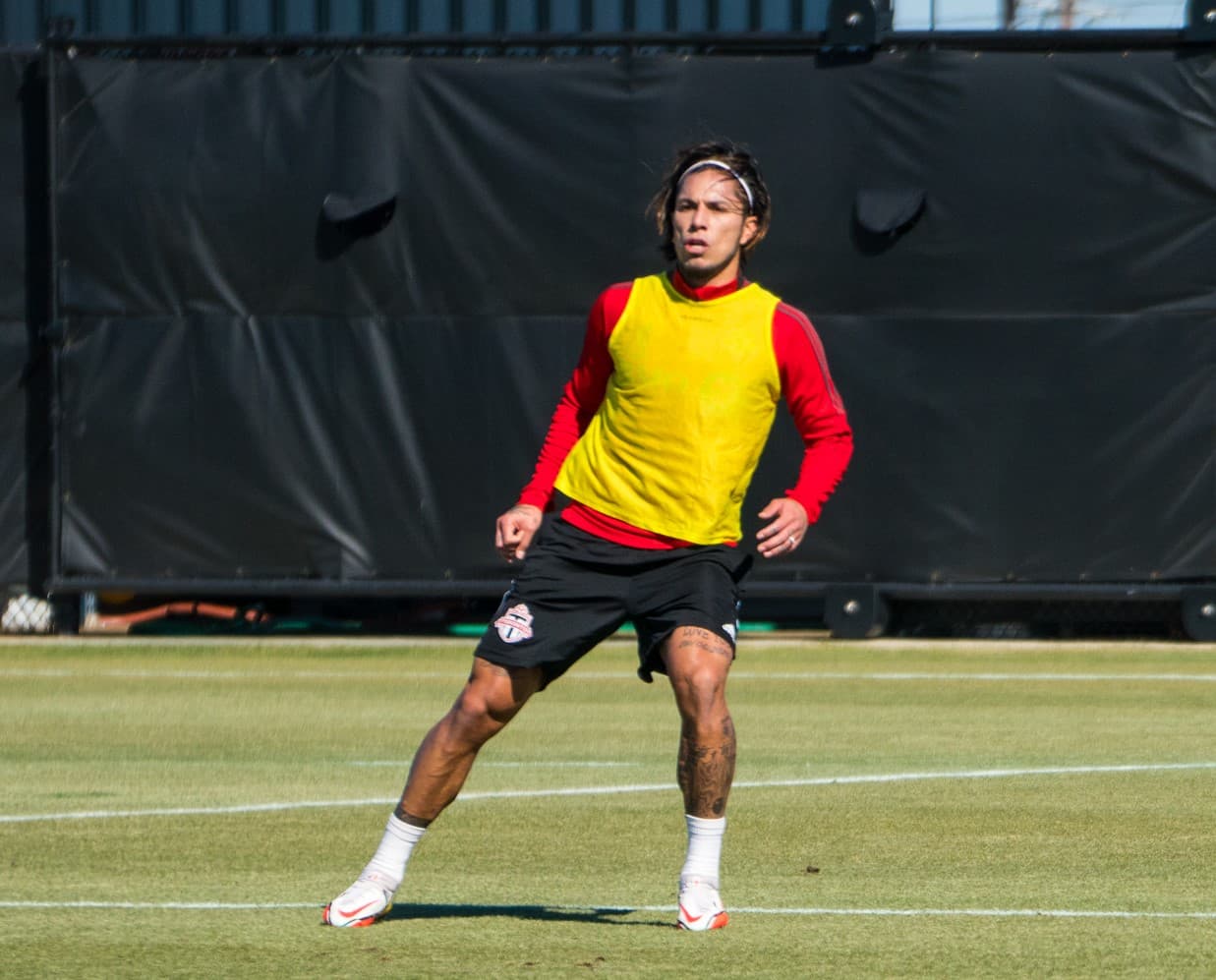 Bradley no para en elogios a Salcedo: "Ha sido genial hasta ahora"