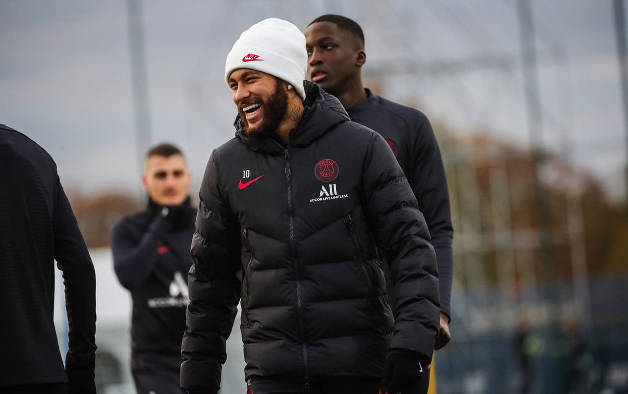 Neymar ya corre en el PSG tras superar lesión en el tobillo