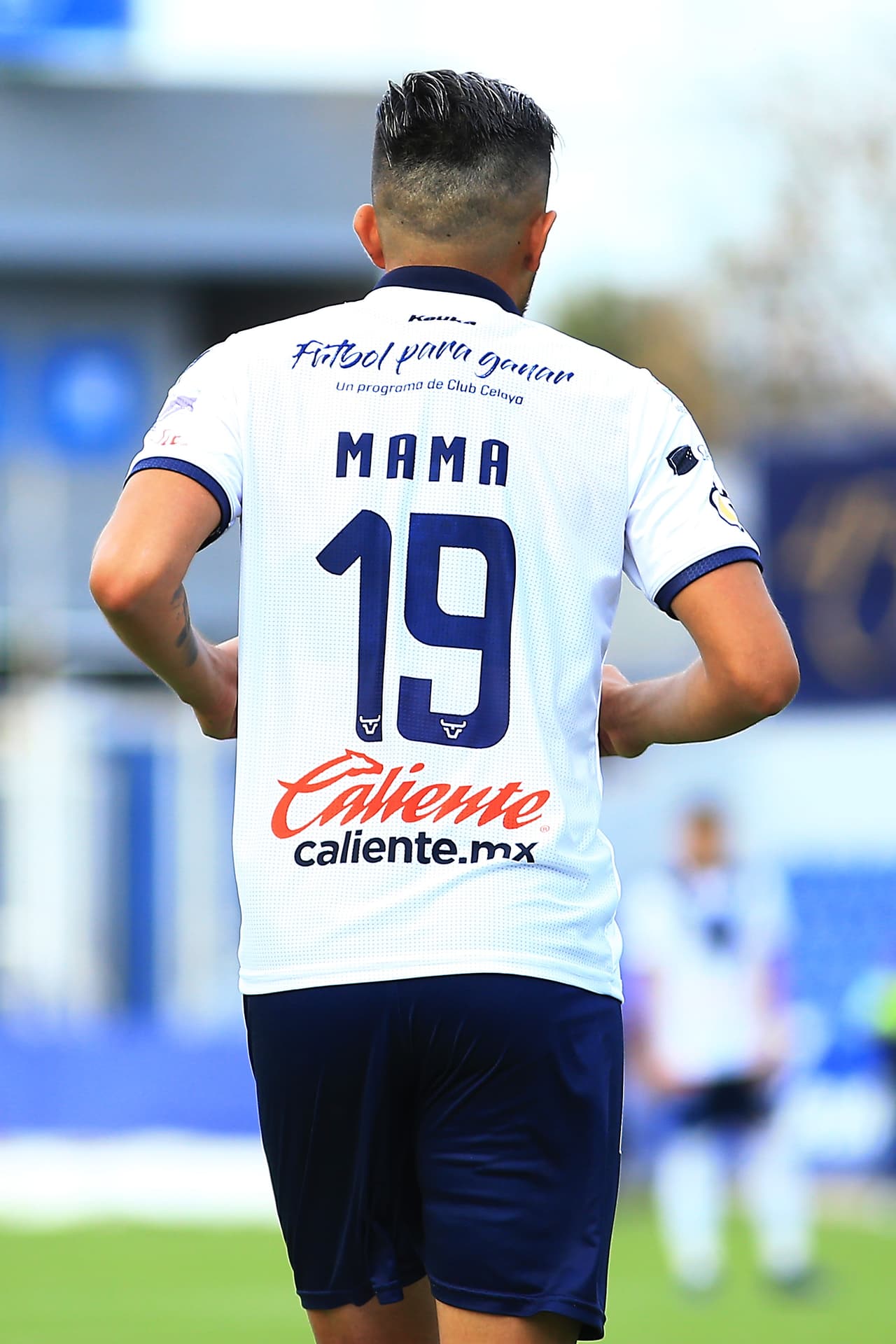 Los Toros de Celaya mostraron el nombre de la mujer más importante en su vida en sus dorsales en sustitución de su nombre ¡Qué detalle!