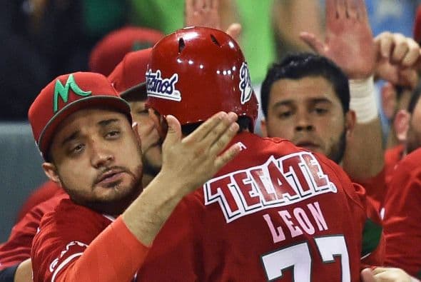 Fue entonces que le llegó el turno a León para convertirse en el héroe del partido con el batazo al jardín izquierdo que remolcó a Sappelt a anotar la carrera del gane y así darle a los mexicanos su segundo triunfo del torneo que se lleva a cabo en el estadio Hiram Bithorn de San Juan.