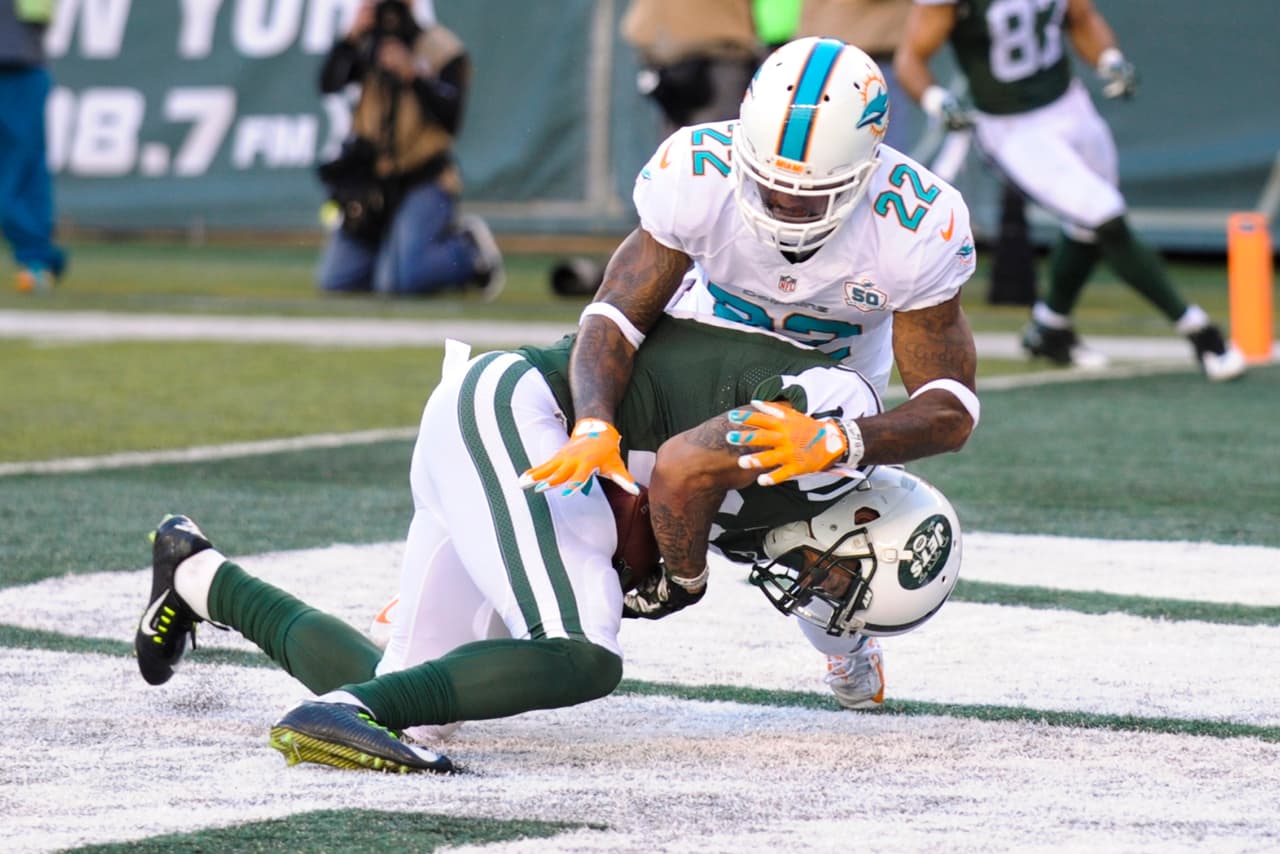 Los Jets continúan en la lucha por el comodín en la AFC al derrotar 38-20 a los Dolphins, checa las mejores tomas del partido.