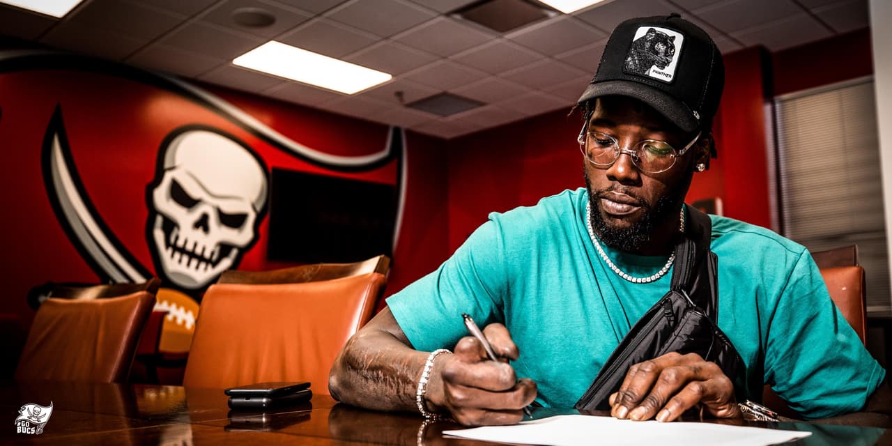 JPP, como le apodan, ha podido continuar con su carrera en la NFL. Hace tres días, renovó contrato por 2 años y una cuota de $27 millones de dólares.