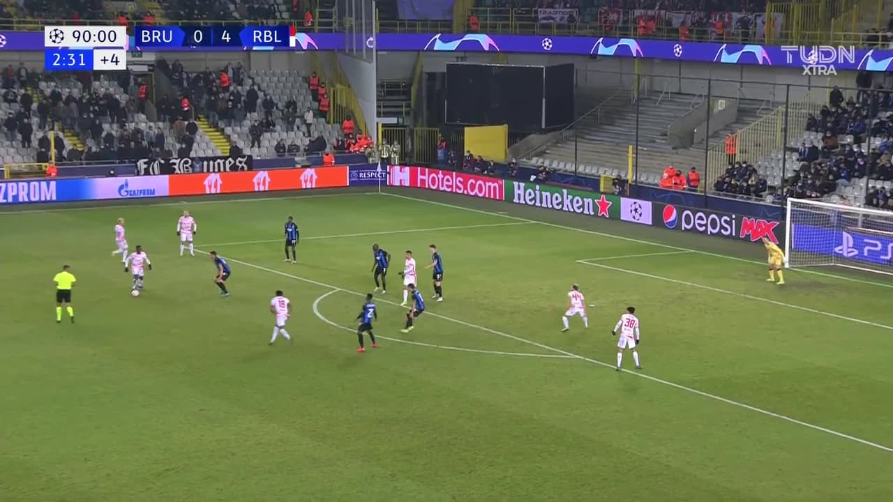 ¡Cayó la 'manita'! Nkunku marca su doblete y el 0-5 del Leipzig en Brujas