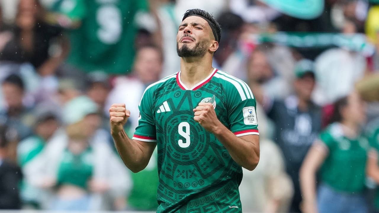 Aficionados habrían agredido a familiar de Raúl Jiménez durante el México vs. Chequia