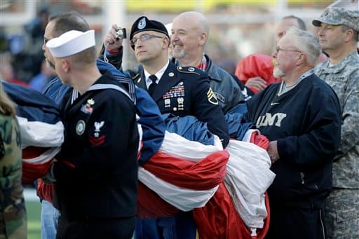 La NFL honró al Ejército de los Estados Unidos de América en la semana 9 de actividad en varios estadios, aquí las mejores imágenes.