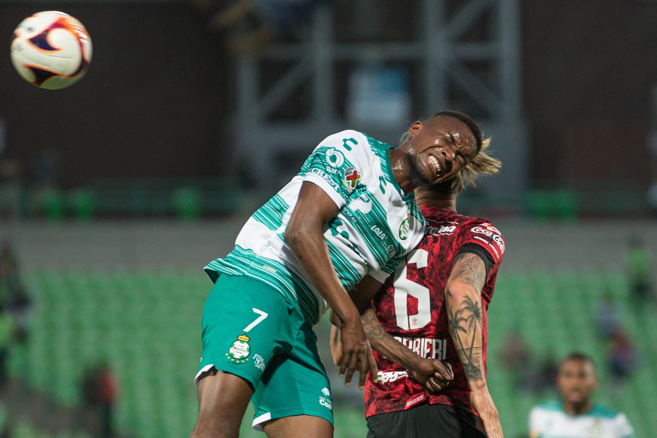 Con autoridad Santos se impone al Toluca y se mantiene en la pelea por un puesto directo para los Cuartos de Final.