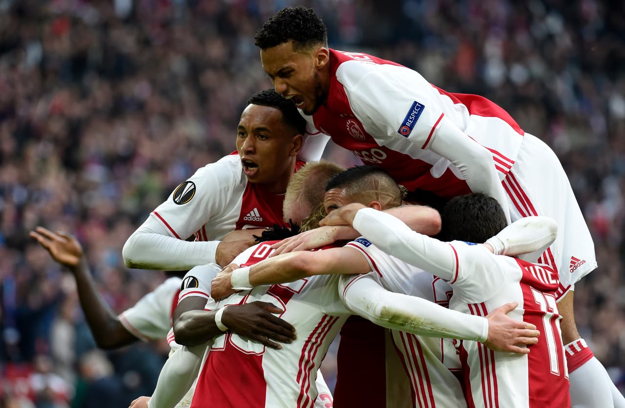 Ajax de Amsterdam goleó 4-1 al Lyon en el partido de ida de la semifinal de la Europa League, en una muestra frente a su público del potencial del equipo.