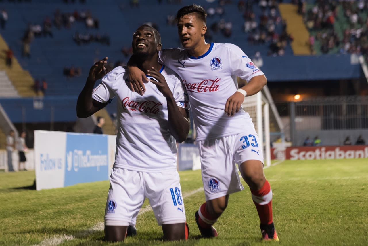 Olimpia se mantiene como líder del fútbol catracho